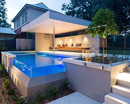 Outdoor acrylic swimming pool